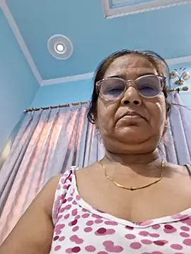 Priya-696