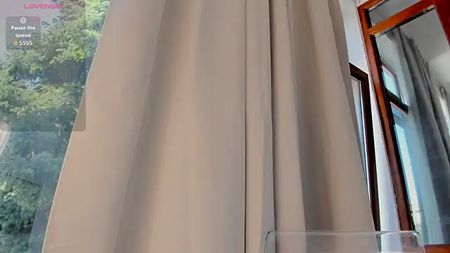Naila18 webcam