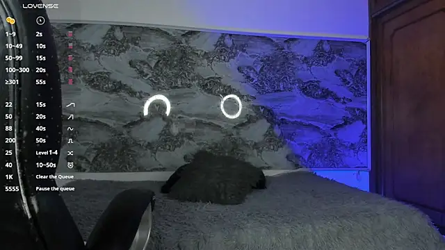 miss_alice_jones webcam