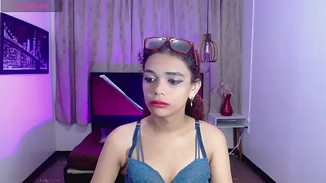 luisa__torres (T teen) - cum on nose