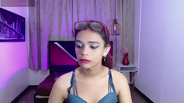 luisa__torres webcam