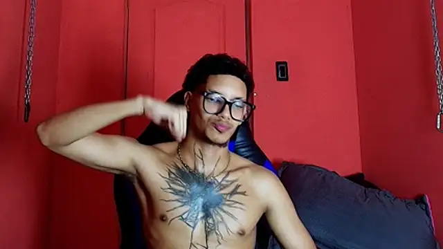 kai_storm77 webcam