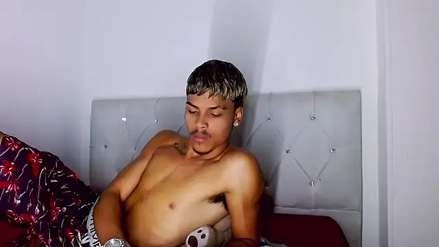 Angel_foxc13 webcam