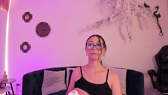 Miss_Belu webcam