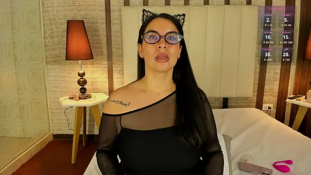Hannah_Cross webcam