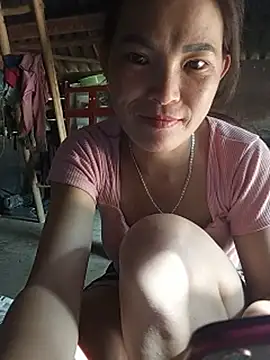 Heryy_xx live cam on StripChat