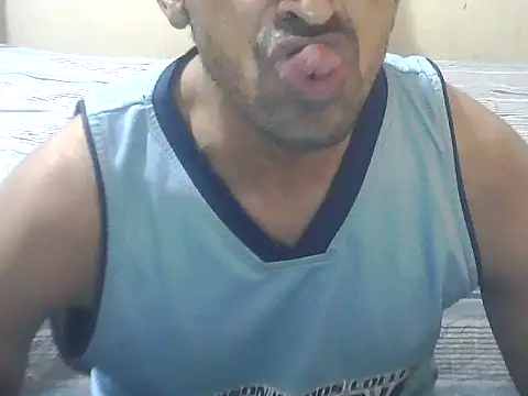 rocky_usa_18 (Ask my age) - Show my face