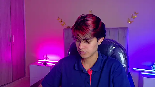 Derek_Sinn webcam
