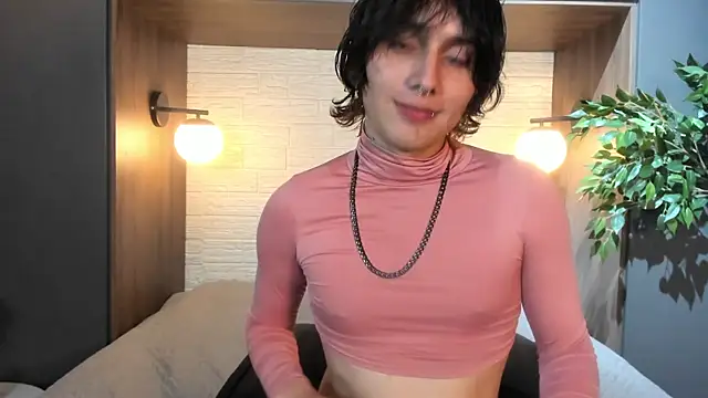 brunodeluca_ (M twink) - Sloppy blowjob on my knees 👄🍆
