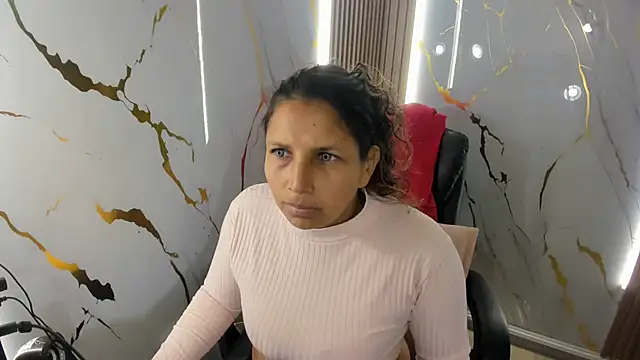 Danna_Sg live cam on StripChat