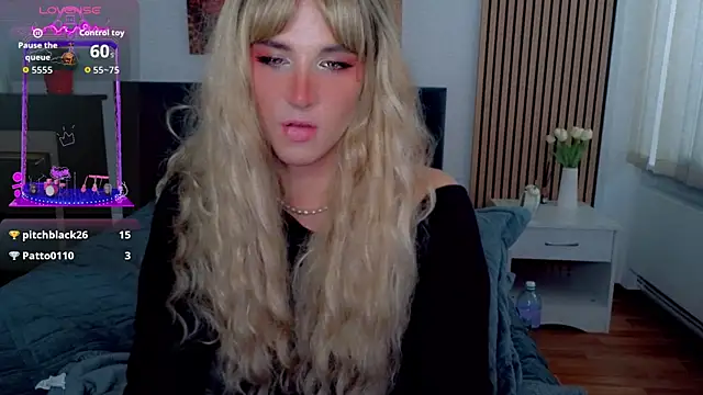 HelenSpellman webcam