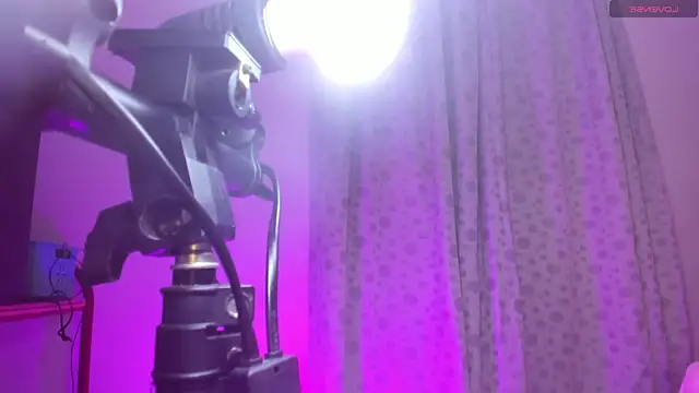 Selena_fox24's room
