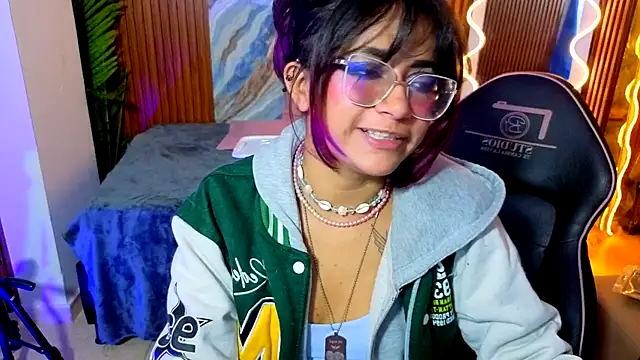 kristen_tay webcam