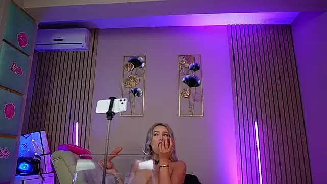 SabrinaJade webcam