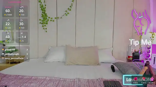 mia_rousse25 webcam