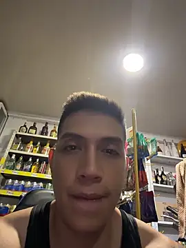 OliverWest04 webcam