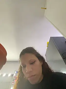 RED_VIOLETH webcam