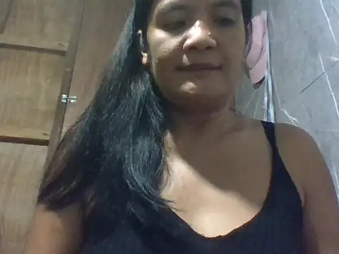 PinayZaira webcam