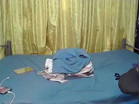 AthenaKisess live cam on StripChat