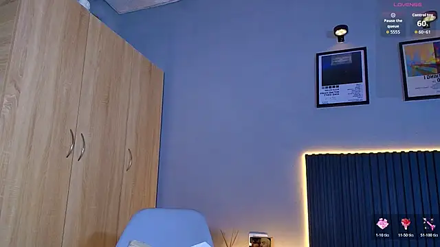 Leo_Savage_ webcam