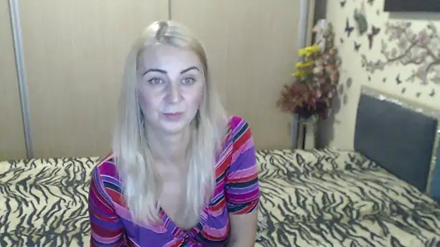 MirabelaSweet webcam