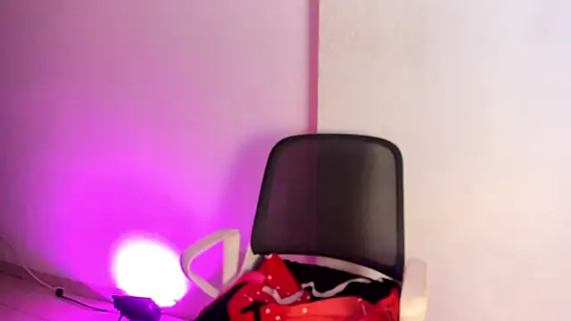 CandyLatinHott webcam
