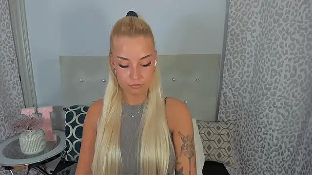 KristyHoney webcam