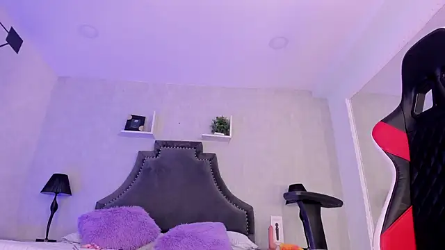 SarahCastro1_ webcam