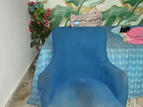 Anushka-20 webcam