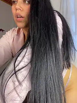 sophyy_white webcam