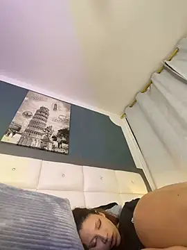 RED_VIOLETH webcam
