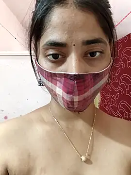 Kitti-Sharma live cam on StripChat