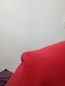 DarkPearl_20 webcam