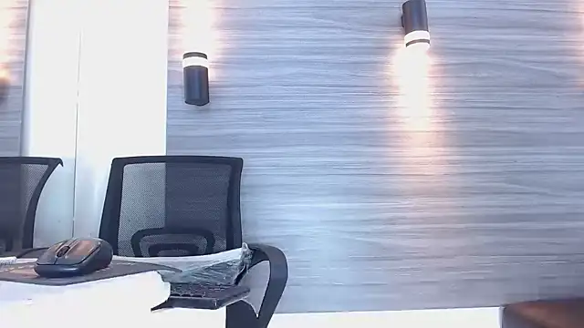 LeleHott01 webcam