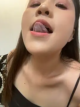 mimi_wife webcam