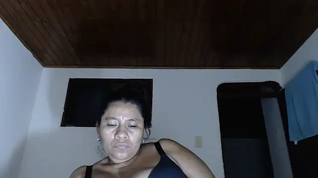 adrixxx38 webcam
