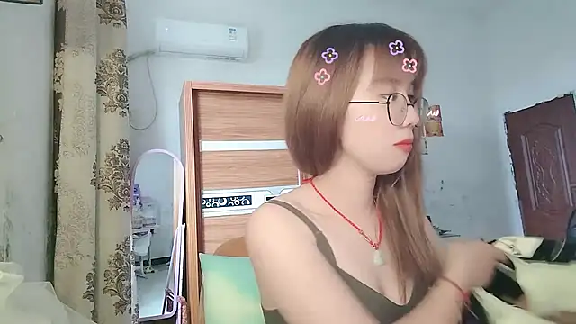 Lili_666 webcam