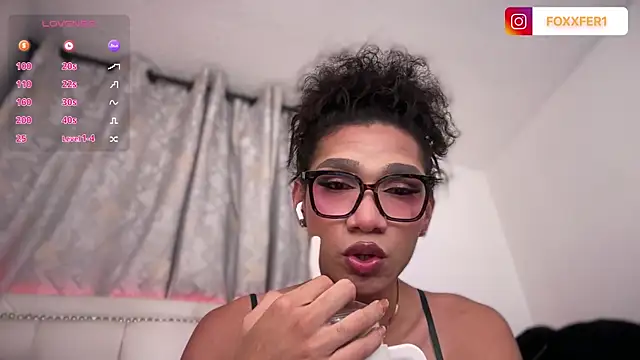 FernandaFox_ live cam on StripChat