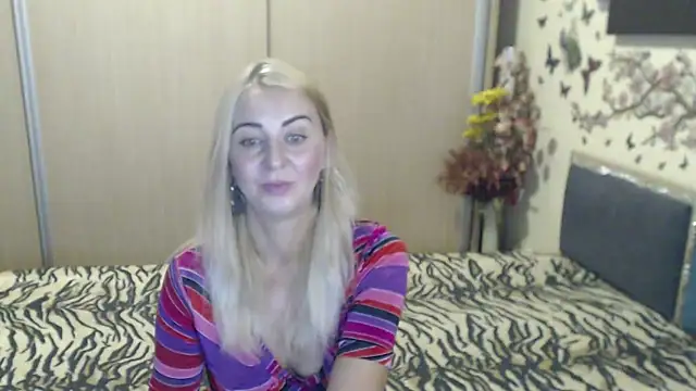 MirabelaSweet webcam