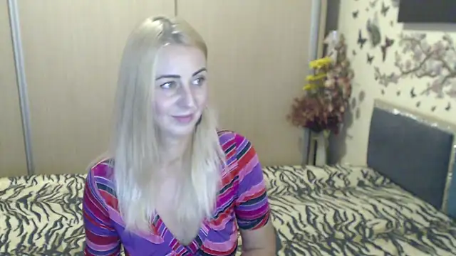 MirabelaSweet webcam
