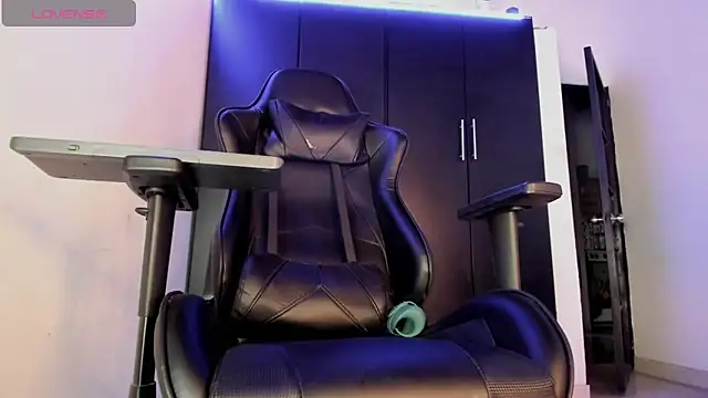 Liam_Mateo webcam