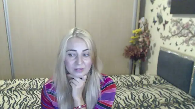 MirabelaSweet webcam