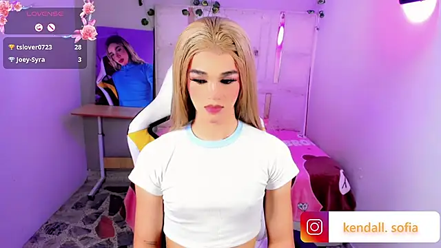 Sophiaa_doll_ webcam