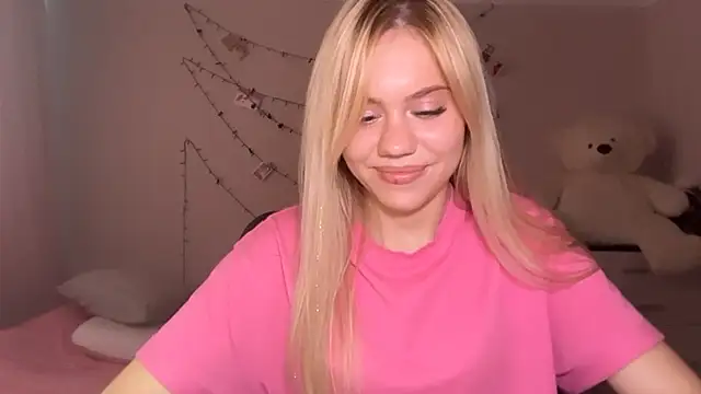 glamorforyou (F teen) - Tease you with my shorts/skirt