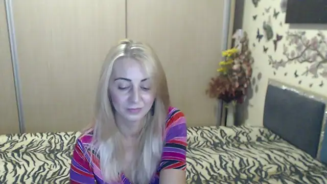 MirabelaSweet webcam