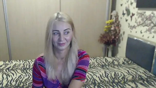 MirabelaSweet webcam