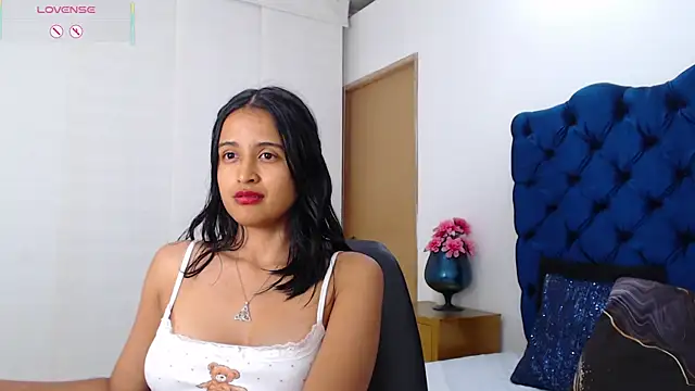 Lili666_ webcam