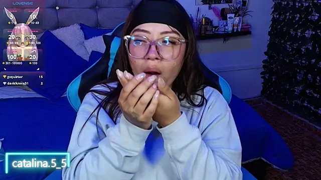 Kata_Bigboobs webcam