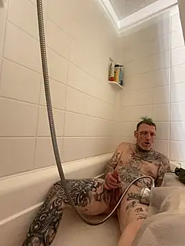 MRTATTWO live cam on StripChat