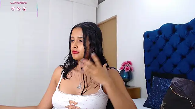 Lili666_ webcam